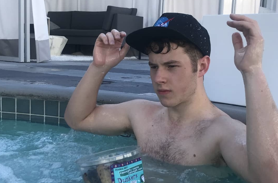 courtney gunn add nolan gould nude photo