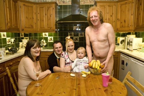 craig storer recommends Nudist Family At Home