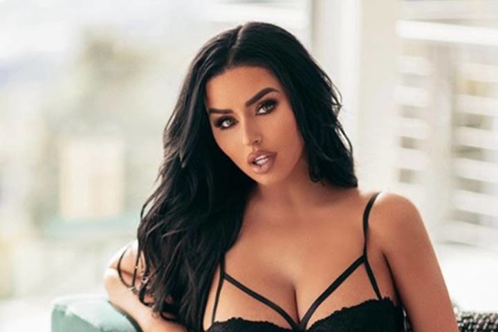 dean philp recommends Fotos De Abigail Ratchford Desnuda