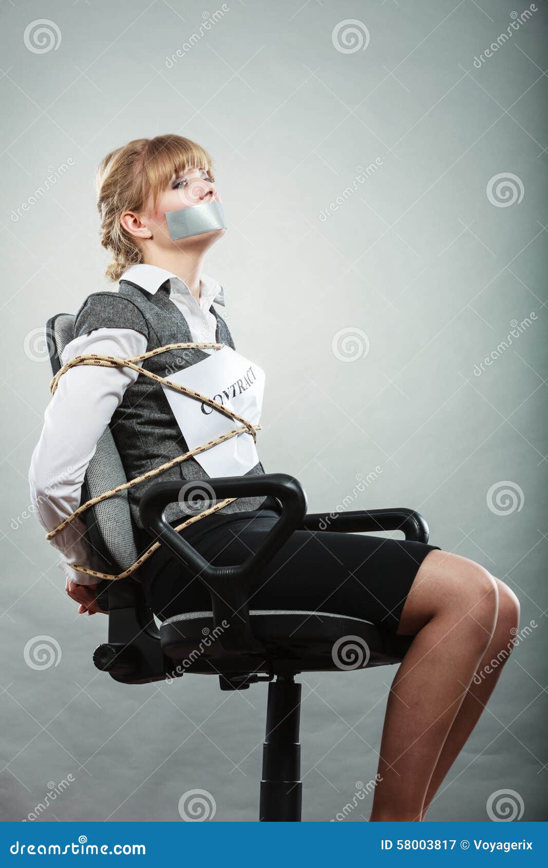 Women Tied To Chair pussy close