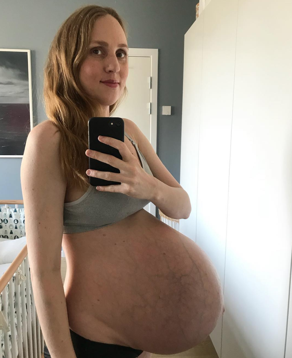 deddy yo add pregnant bellies with triplets photo