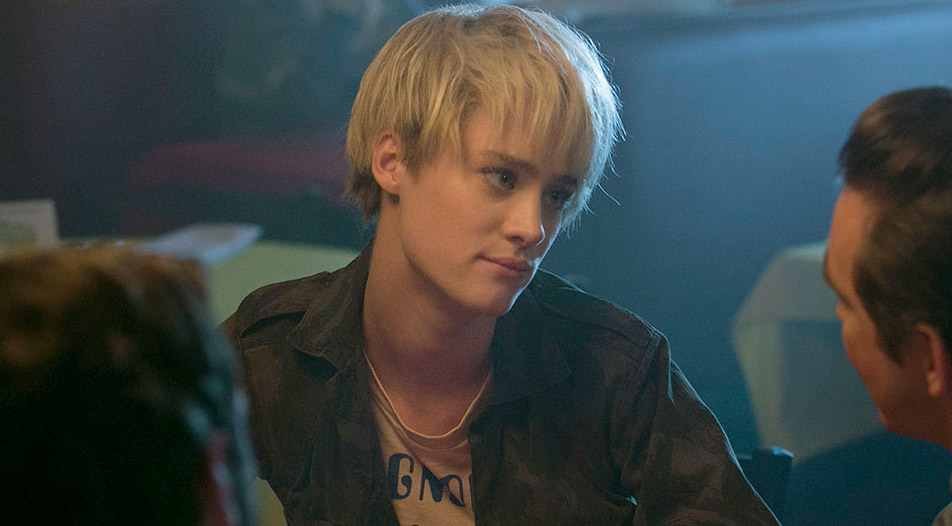 amanda jean wright share mackenzie davis nude terminator photos