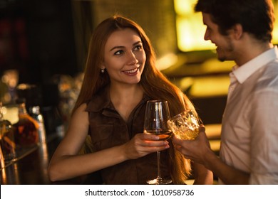 abby finger recommends Wife Flirts In Bar