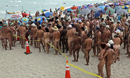 deji olagunju add photo miami beach nude girls