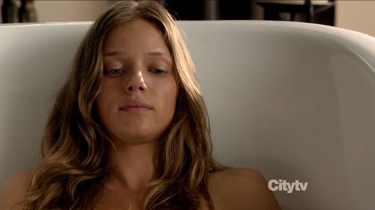 daryl figueroa recommends tracy spiridakos naked pic