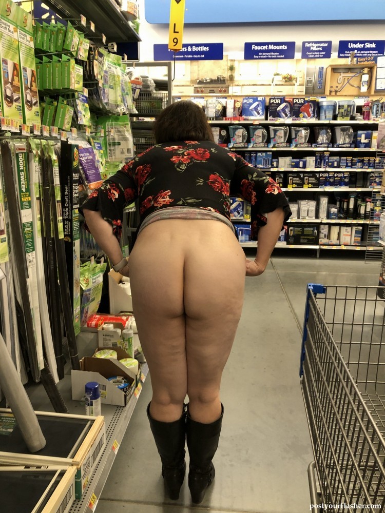 christi sanchez recommends Public Flashing In Walmart