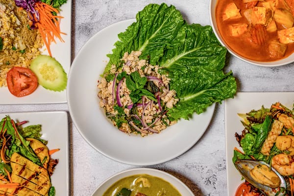 brittany woodis add photo thai food van dyke