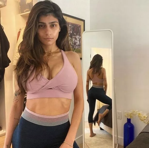 mia khalifa in public