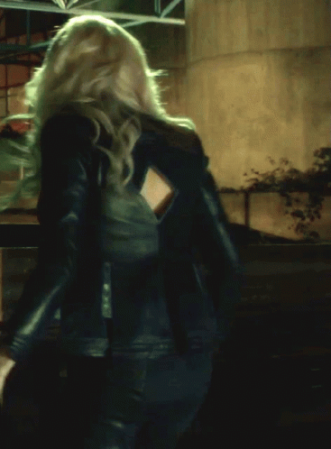 camelia hancu recommends Danielle Panabaker Killer Frost Gif