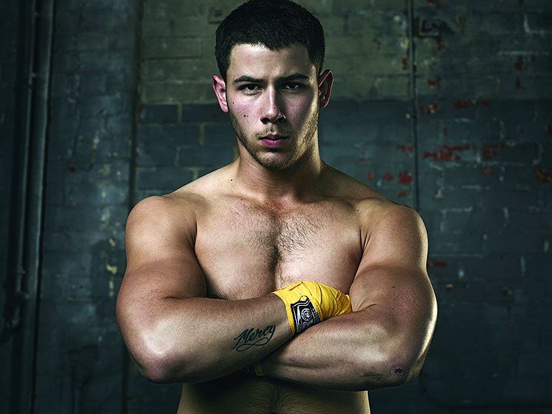 alfredo arteaga recommends Nick Jonas Top Less