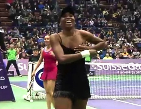 donley minor recommends tennis stars wardrobe malfunction pic