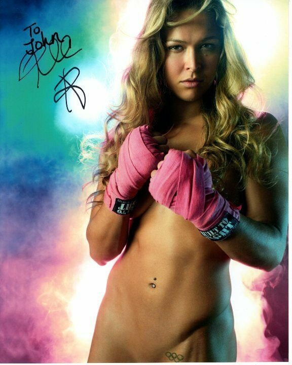 ronda rousey toppless