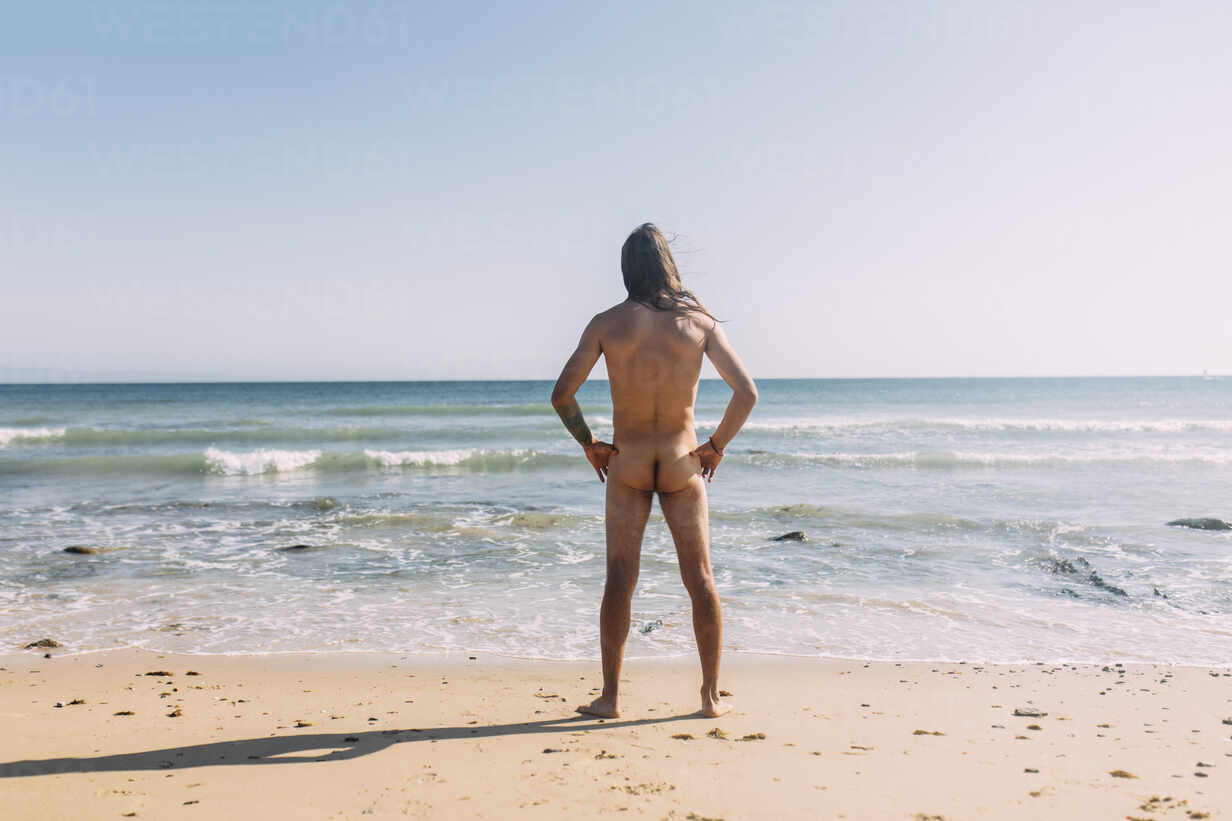 amir valdman share naked male on the beach photos