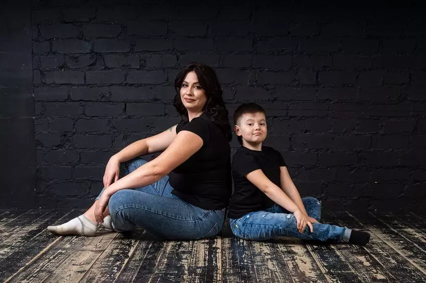 cathy smythe recommends Mother And Son Photoshoot
