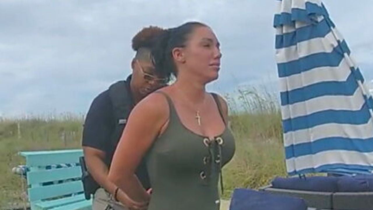 aries wilkerson share voyeur beach changing photos