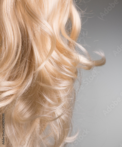 wavy blonde hair tumblr