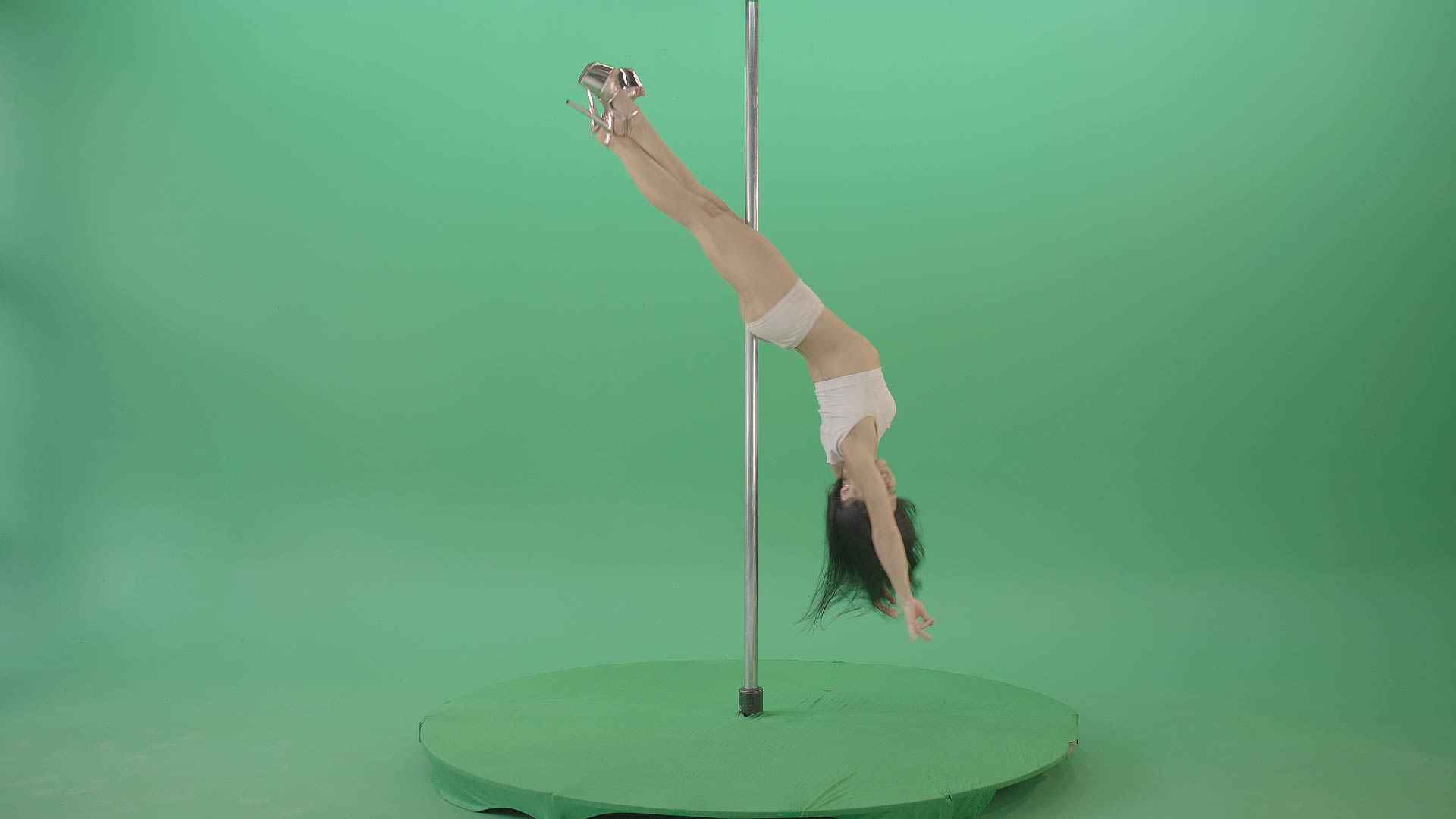 pole dancers stripping videos