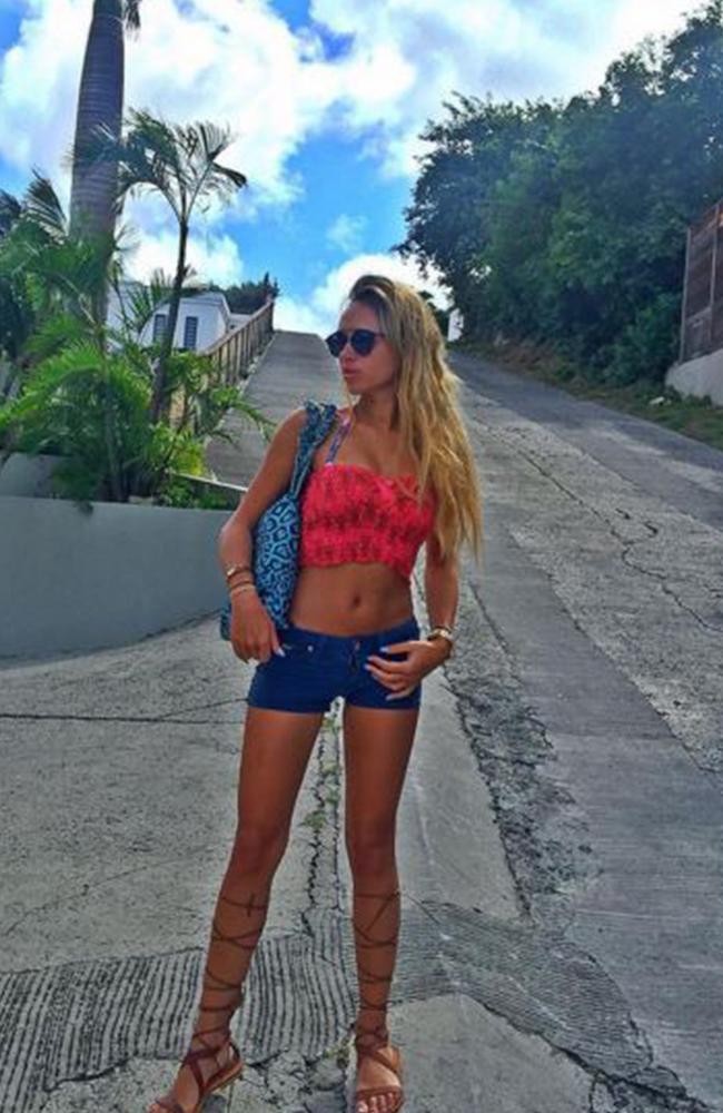 albert duron add stephy scolaro loses bikini photo