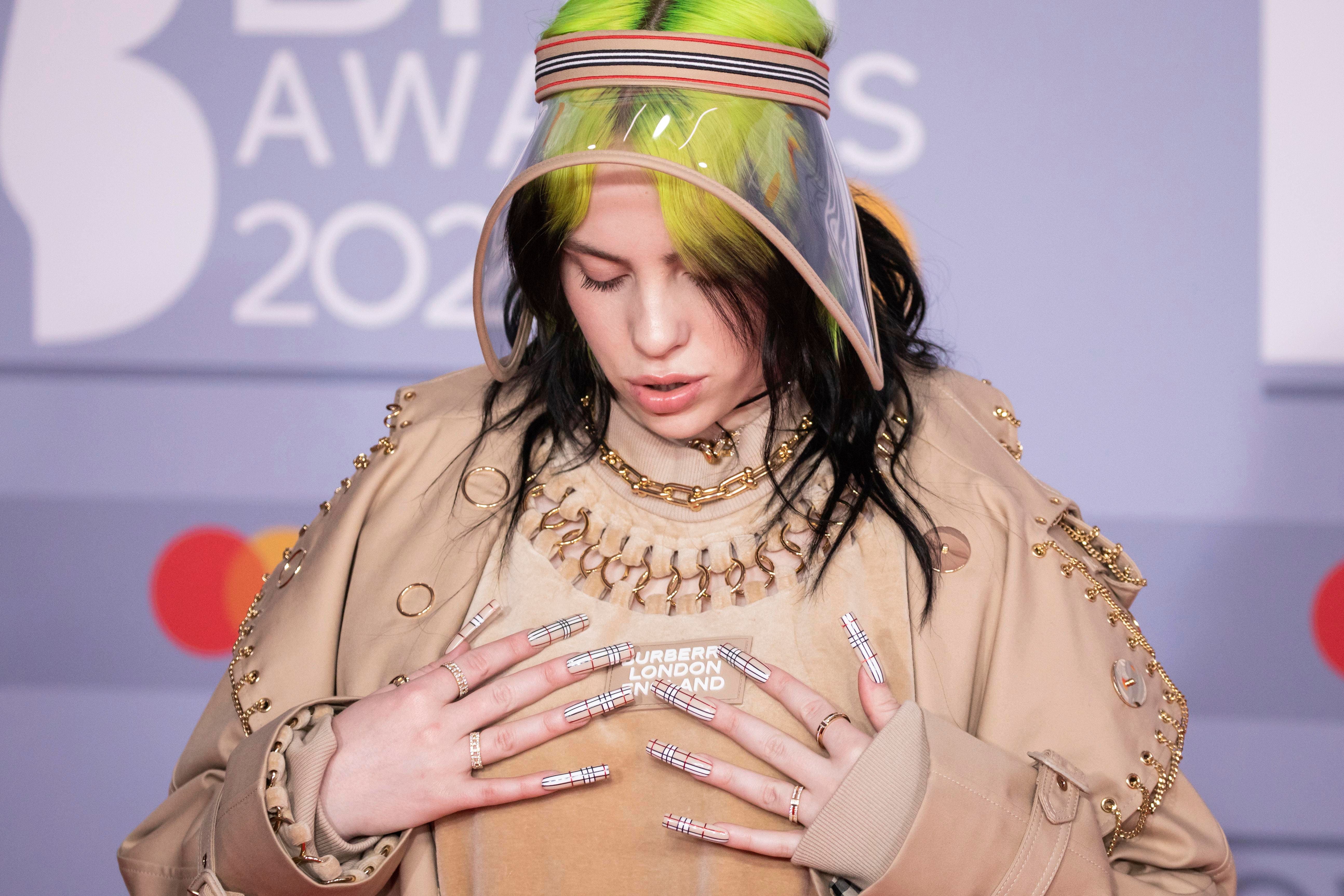 carolynn lingard recommends billie eilish nude images pic