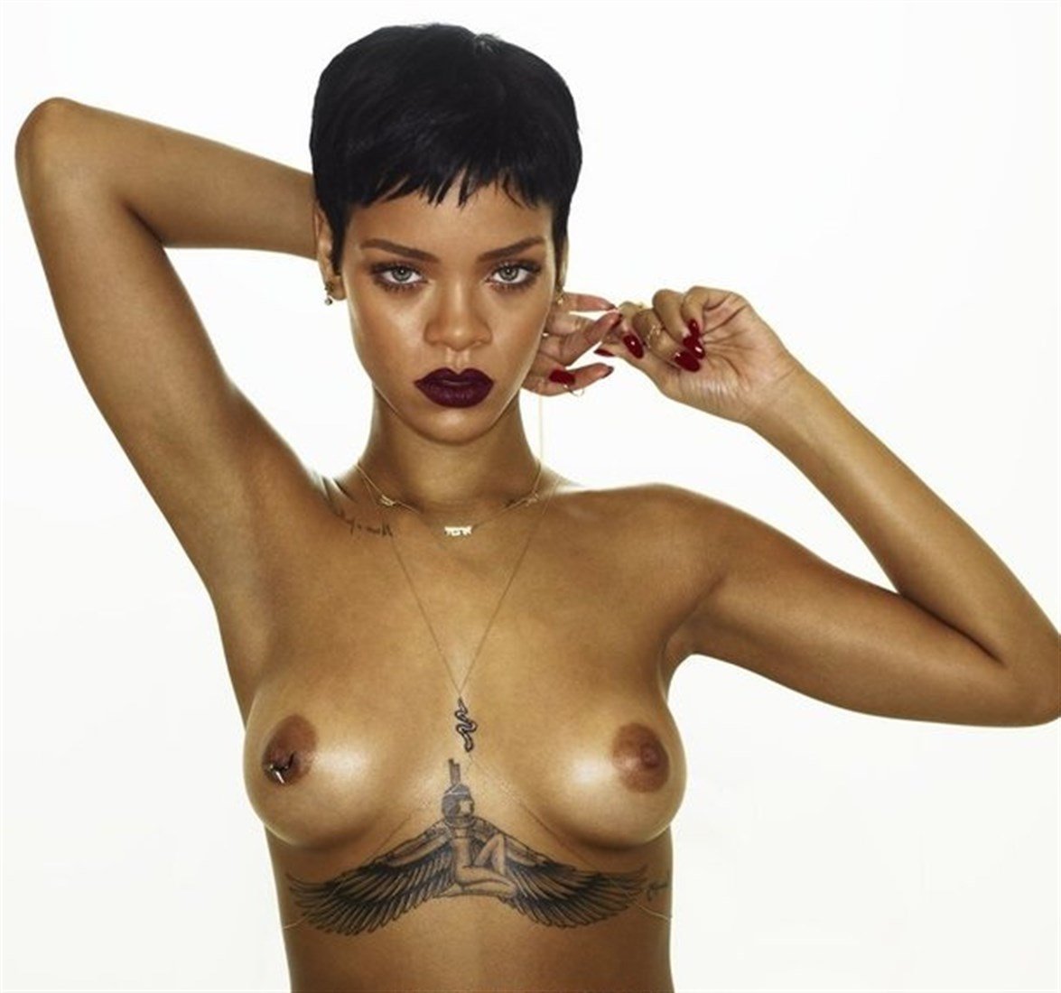 pics of rihanna naked