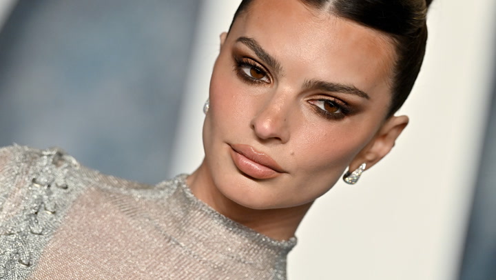 casey bussey recommends emily ratajkowski topless pictures pic