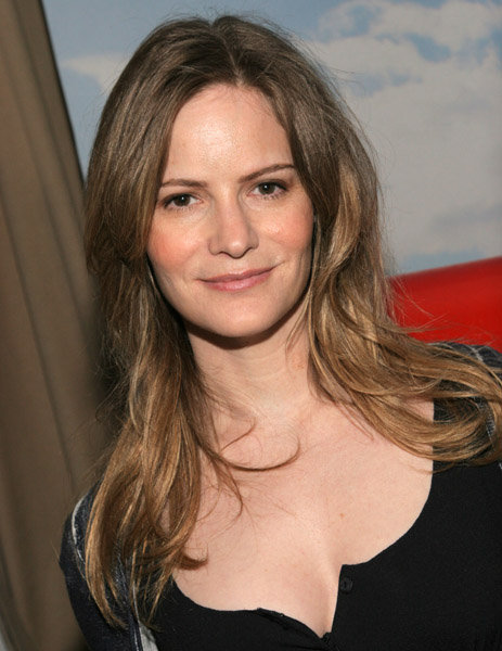 alison shanahan recommends Jennifer Jason Leigh Bra Size