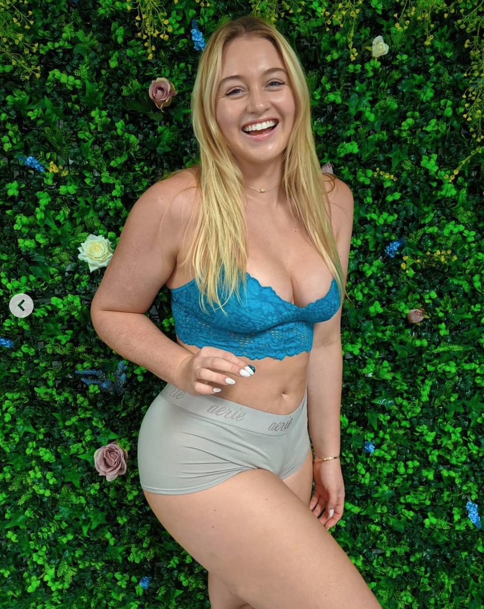 chrystal turner recommends Iskra Nude Pics