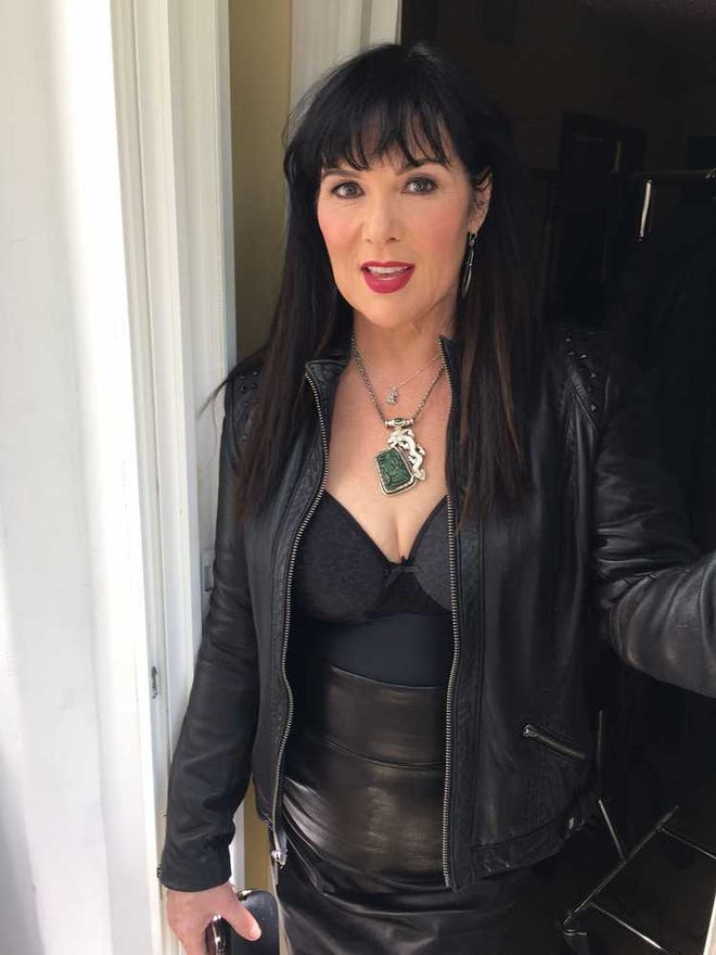 brett pawlowski recommends Ann Wilson Photos