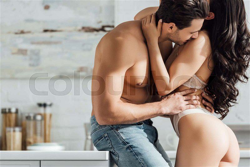 cynthia frick share hot women kissing men photos
