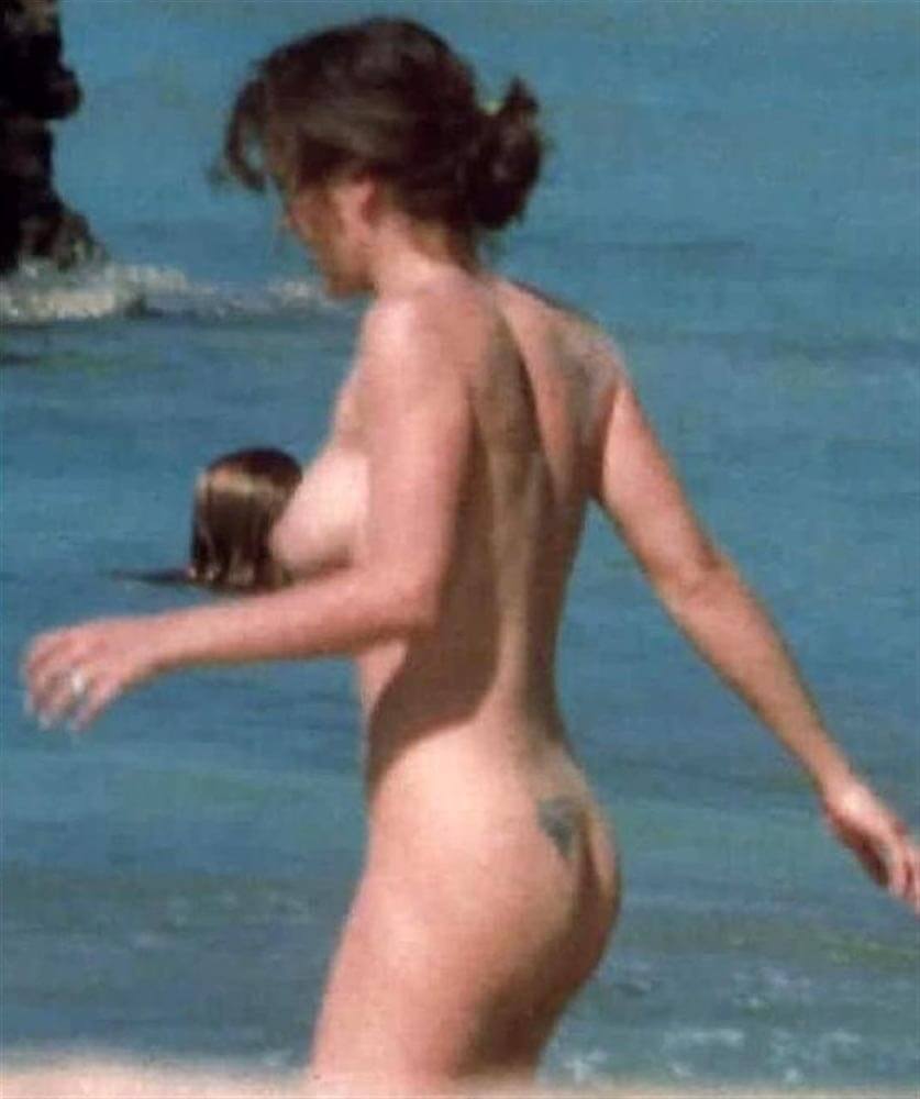 alyssa milano topless pics