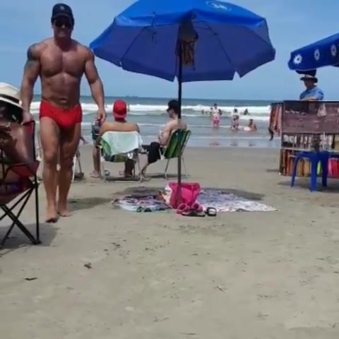 ashley pummel recommends Porn Bulges On Public Beach