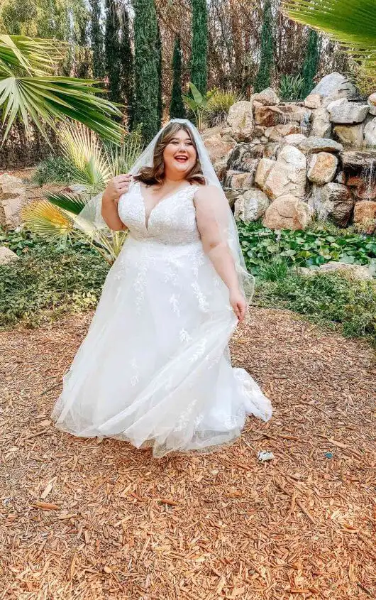 cherri bailey recommends My Big Plumper Wedding