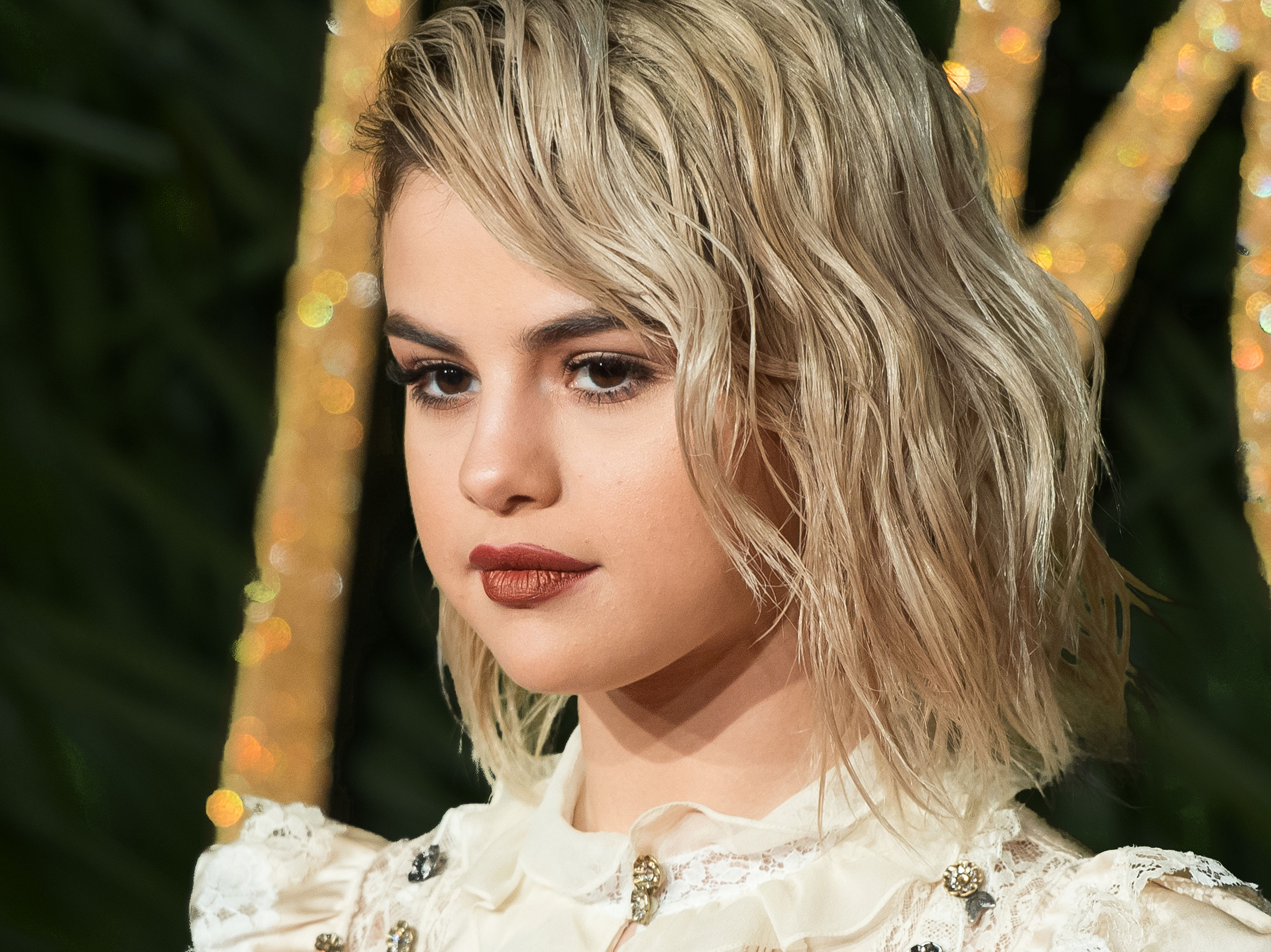 aishik bhattacharya recommends Selena Gomez Shaved Head