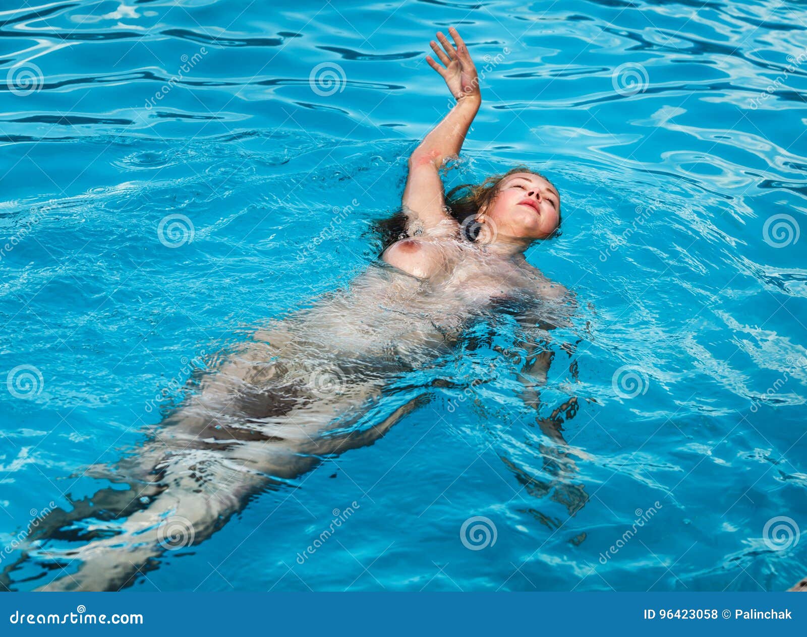 nude women swimming pool
