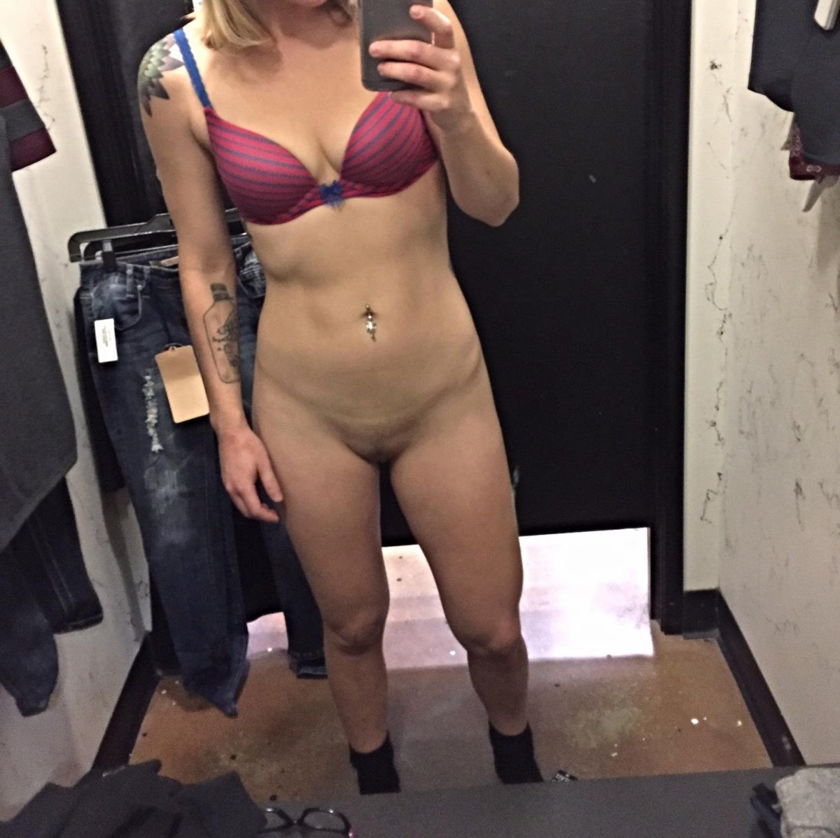 carrie hartshorn recommends Fitting Room Nude Selfie