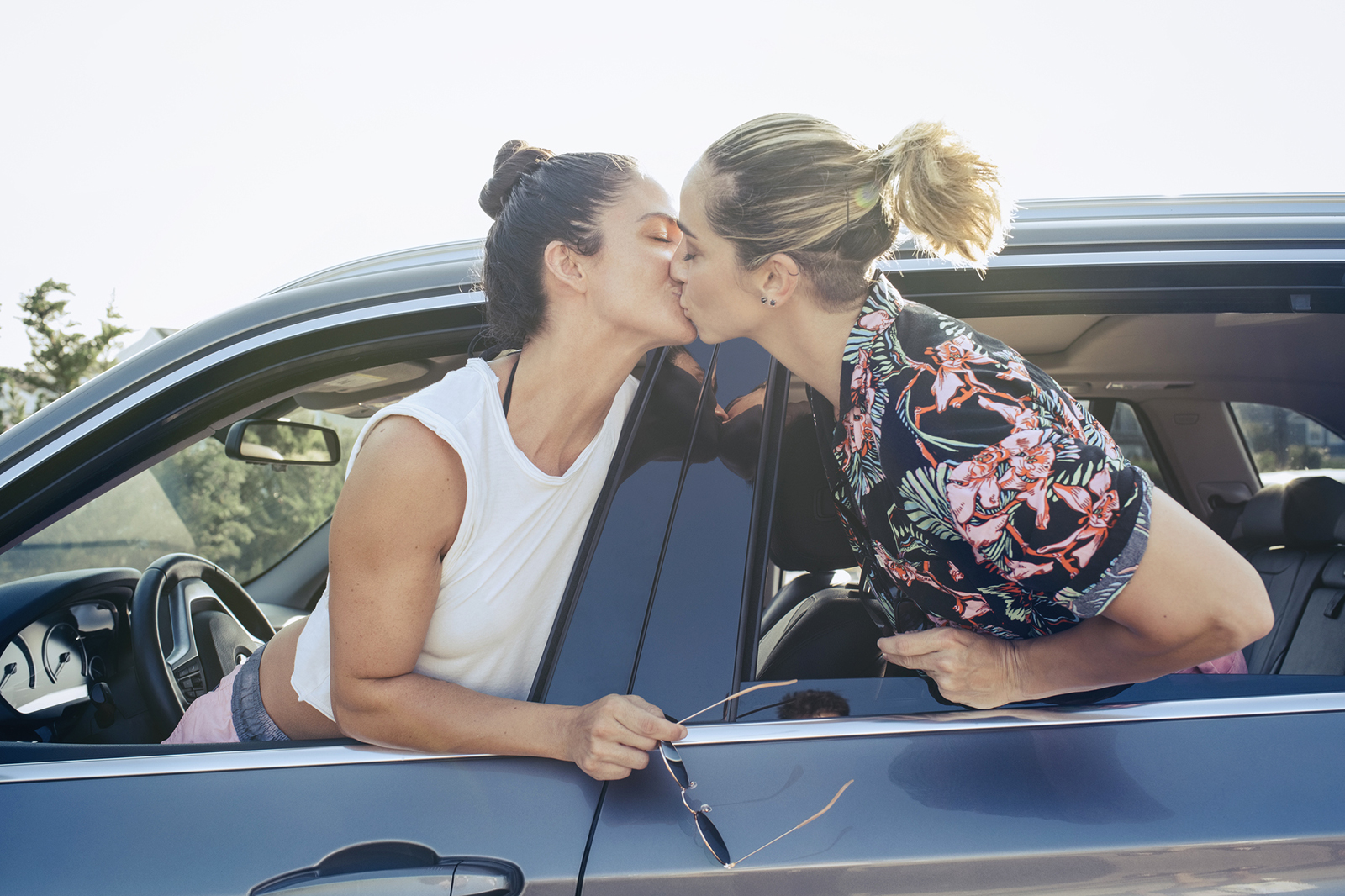 Best of Super hot lesbians kissing