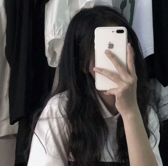 christian fidelis share cute korean girl selfie photos