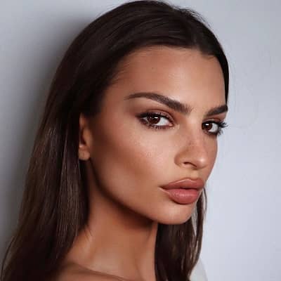 angela figueroa recommends Emily Ratajkowski Wiki Nude