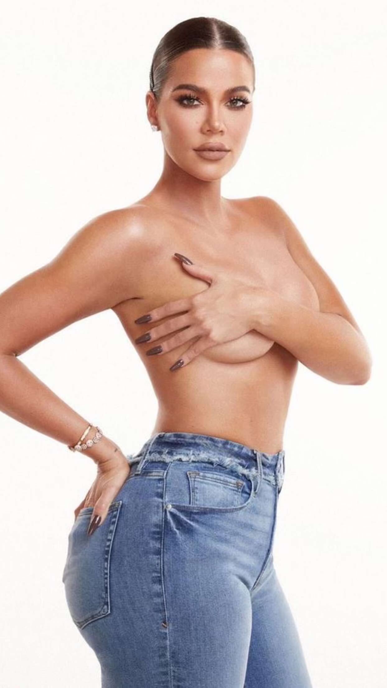 Khloe Kardashian Nude Sex skype hookup