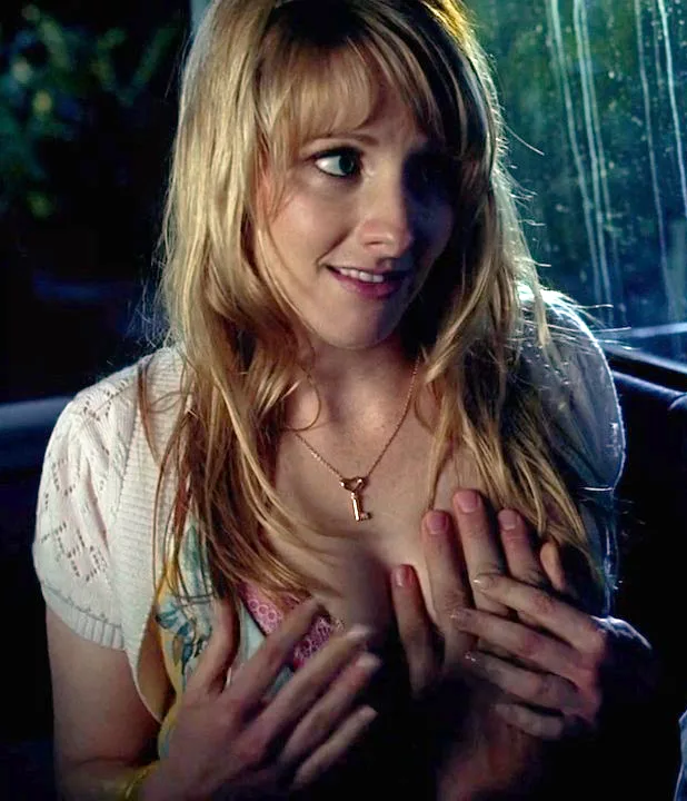 anna lines recommends Has Melissa Rauch Been Nude