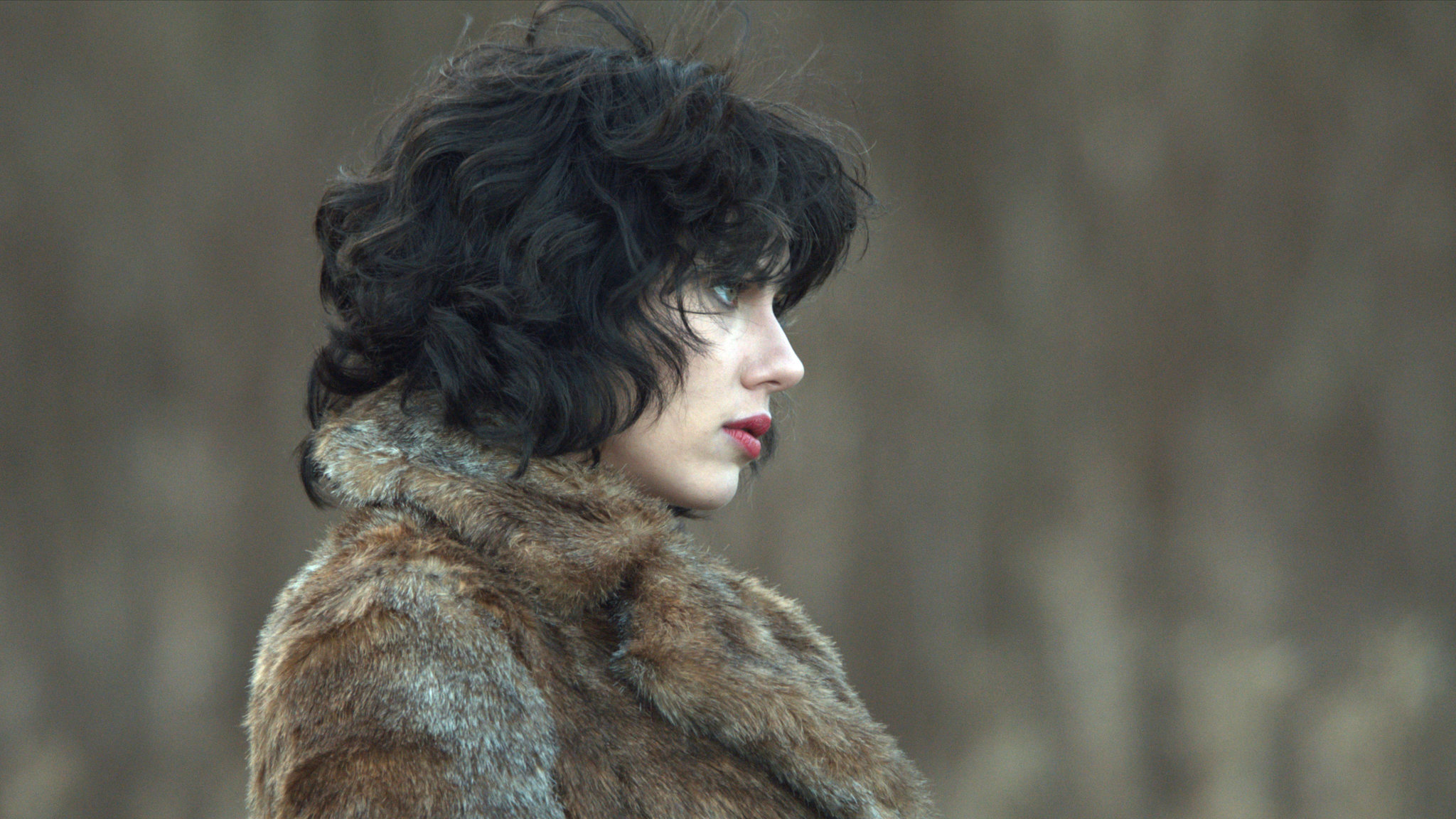 chris mullet recommends Under The Skin Scarlett Pics