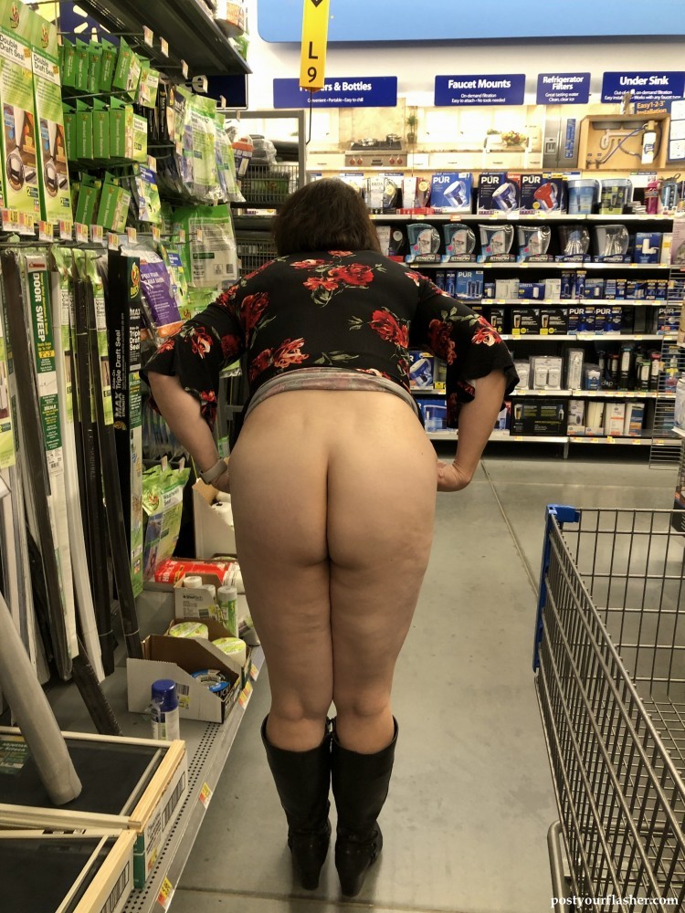 Flashing At Walmart Pics full oral