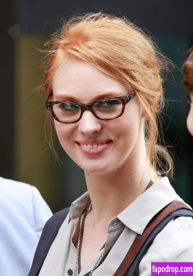 aireen aragon recommends deborah ann woll leak pic