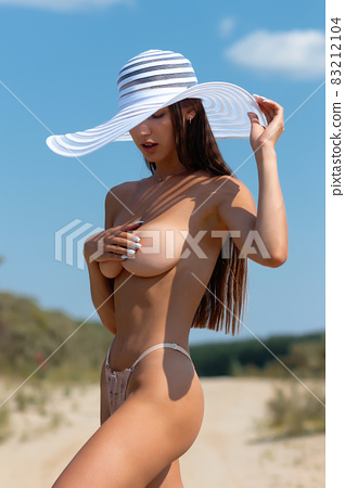 amol jagadale recommends Topless Beach Pix