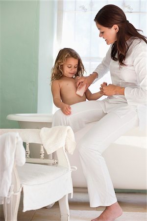 Real Mother Daughter Nudist bathroom gloryhole