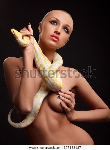 Naked Girls And Snakes sexwebcam chating