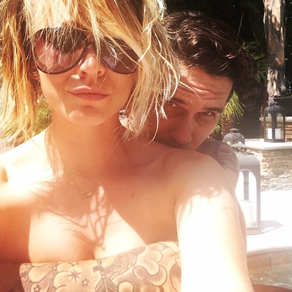 daniel nitsche recommends Kaley Cuoco Shows Her Breast