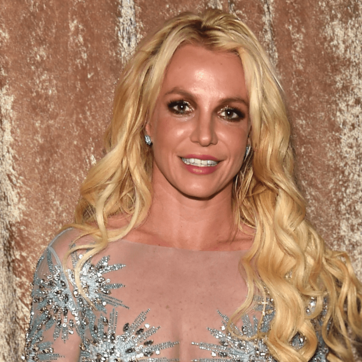 beau offutt recommends britney spears nsfw pic