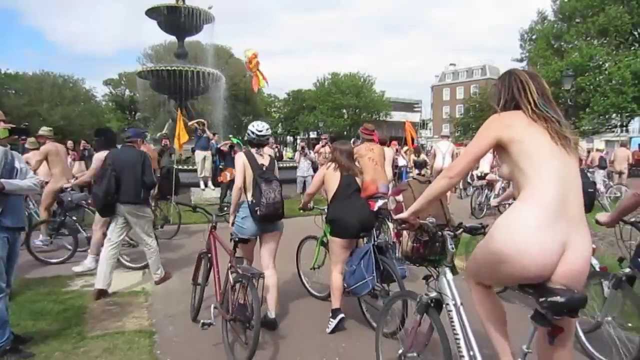 chris leuzzi recommends Nude Bike Ride Videos