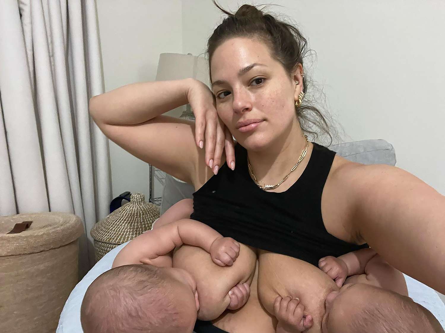 billy nacario recommends mom shows son boobs pic